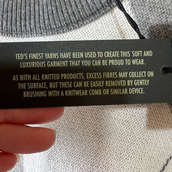 NWT Ted Baker London Avebury Diamond Crew Neck Gray & White Sweater Mens Size:XL - Picture 7 of 14